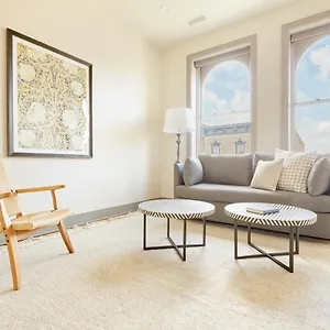 Sonder Telfair Square United States